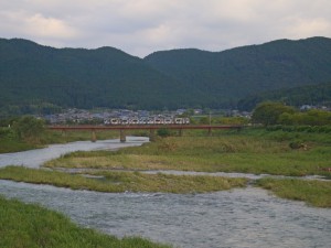 篠山川と滝の音電車の音