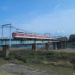 加古川を渡る神鉄1100系1121F