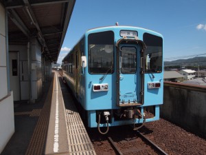 水島駅MRT300形
