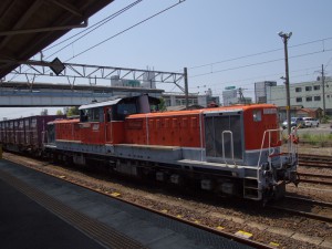 DD51牽引コンテナ貨物